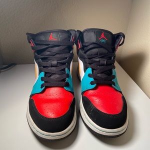 Air Jordan 1 Mid